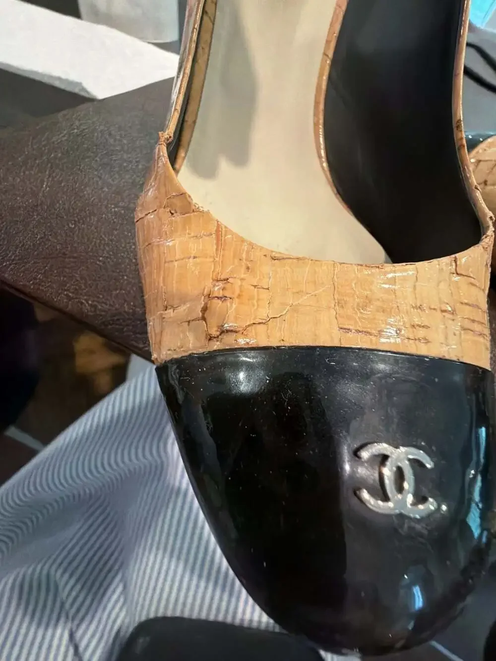 Chanel Coated Cork Black Patent Leather CC Cap-Toe Slingback Pumps 42 READ